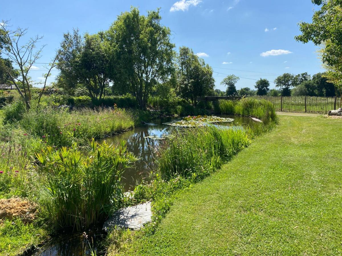 Villa Le Jardin Des Sens Chasne-sur-Illet Exterior foto